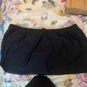 Avenue black swim skirt 26w